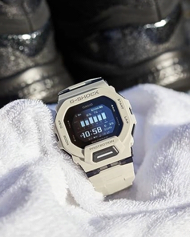 RELOJ G-SHOCK G-SQUAD GBD-200UU-9ER                                                                 